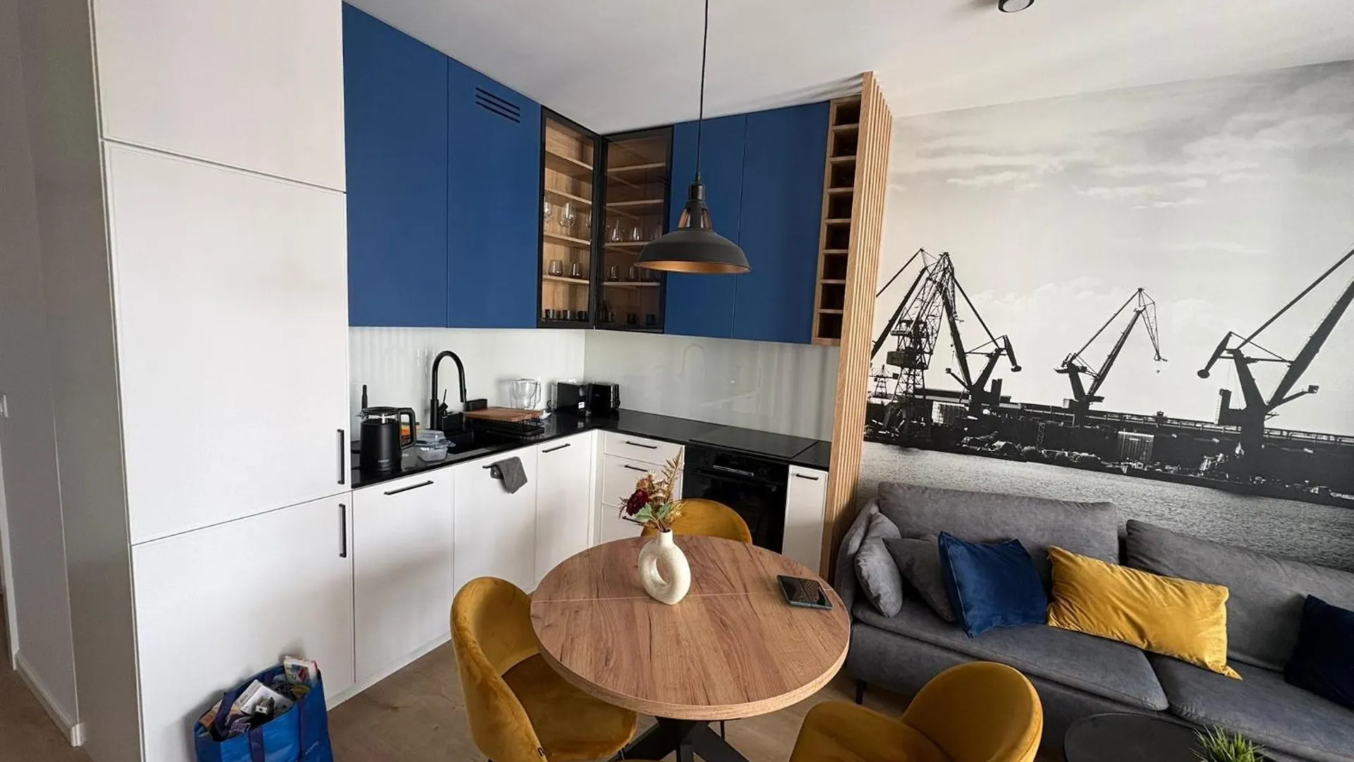 Doki Lifestyle & Food Hall By Lion Apartments Gdansk Poland