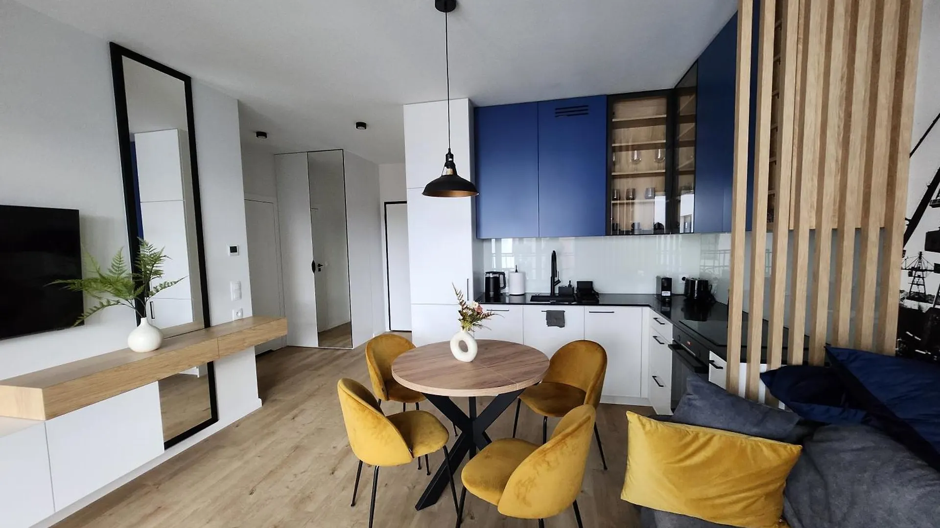 Doki Lifestyle & Food Hall By Lion Apartments Gdańsk