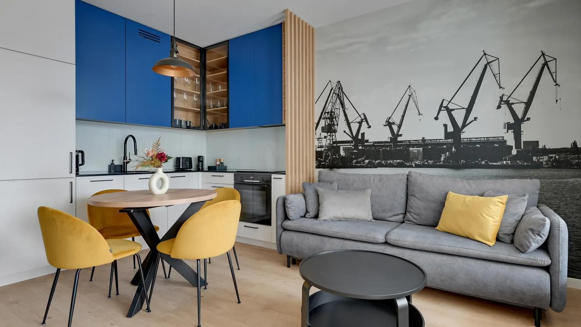Doki Lifestyle & Food Hall By Lion Apartments Gdańsk