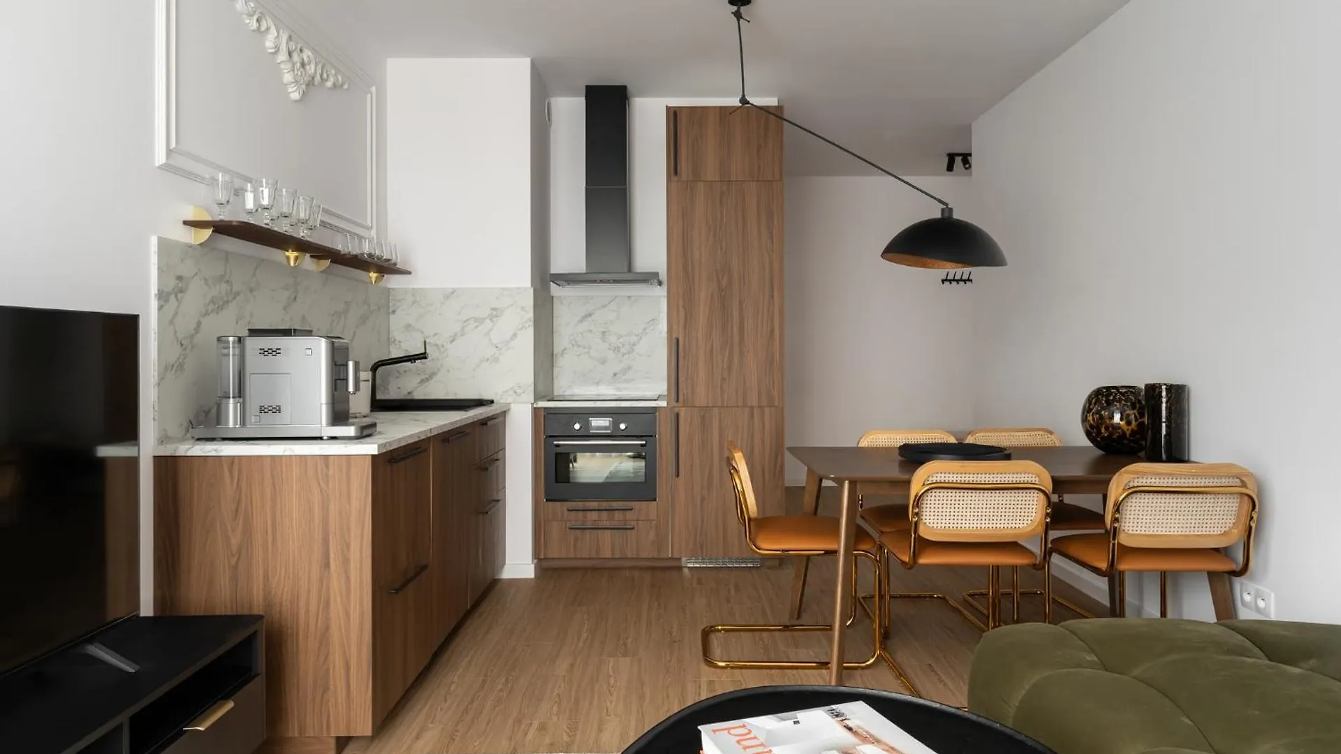 Doki Lifestyle & Food Hall By Lion Apartments Gdansk