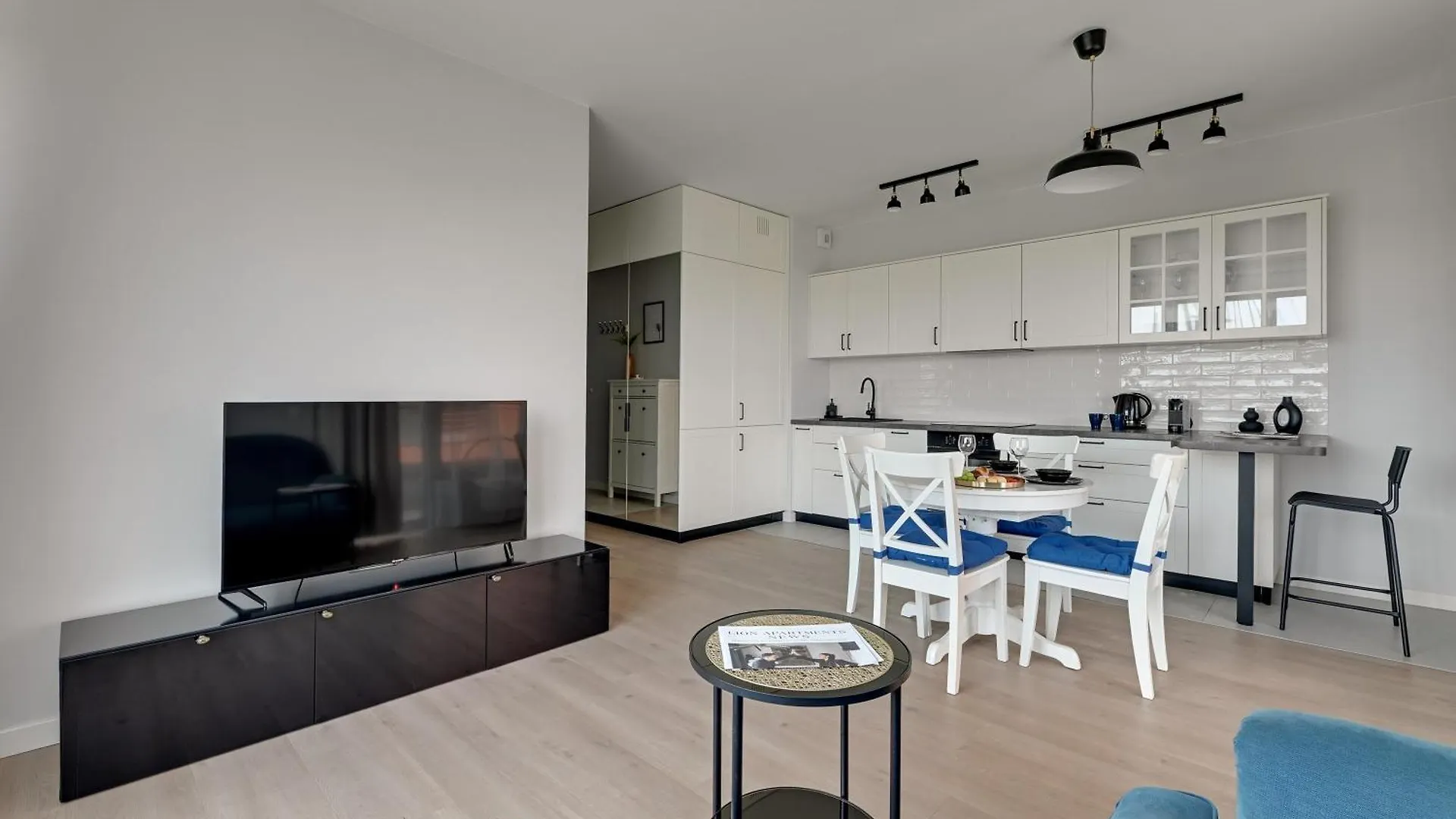 Doki Lifestyle & Food Hall By Lion Apartments Gdansk